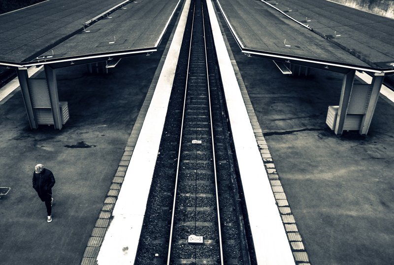 Symmetry breakerphoto preview