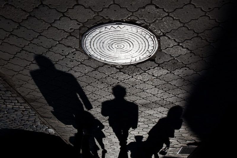 Тени под солнцемphoto preview