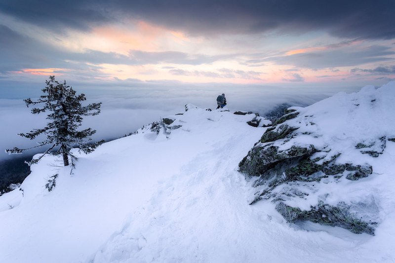 Встречая рассветphoto preview