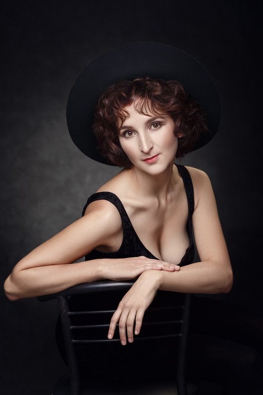 портрет, цвет, чб, девушка, шляпа, мини, черный, поза, руки, 85 мм, ***photo preview