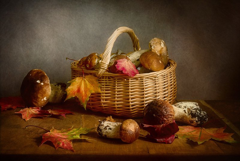 натюрморт, осень, грибы Грибная пораphoto preview