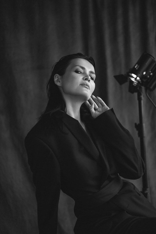 delightful womanphoto preview