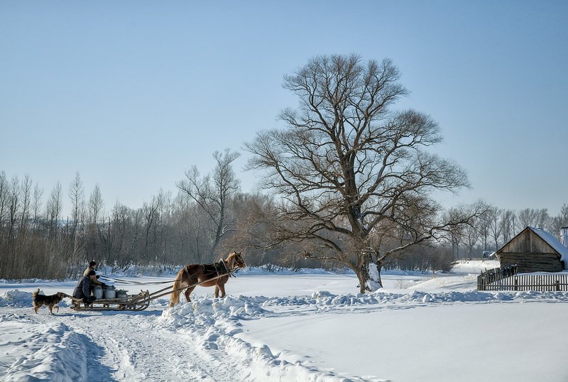 За водой. фото превью