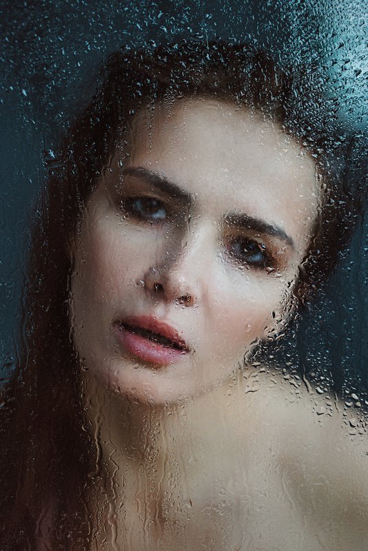 Window tearsphoto preview