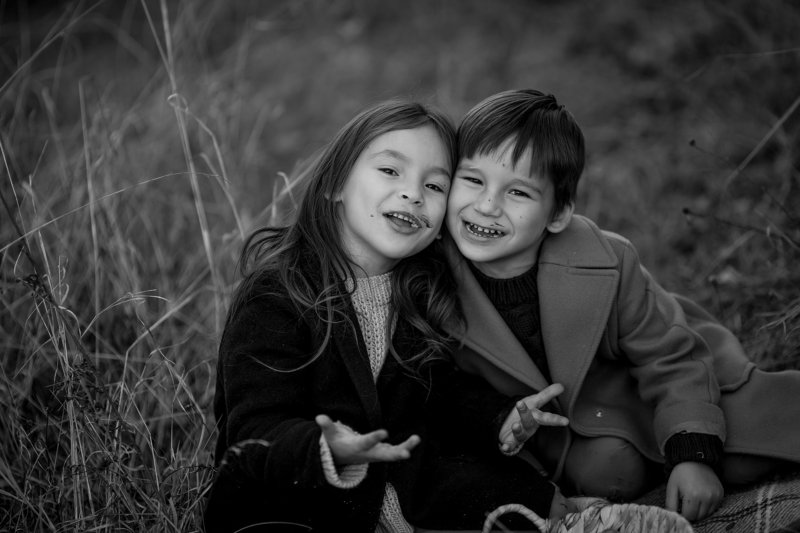 Брат и сестраphoto preview