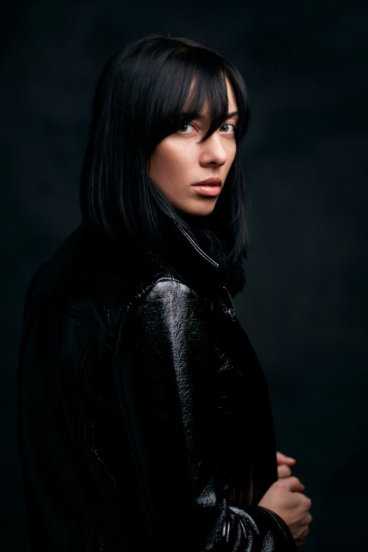 портрет, portrait, girl, woman, black, low key, sony, look Дашаphoto preview