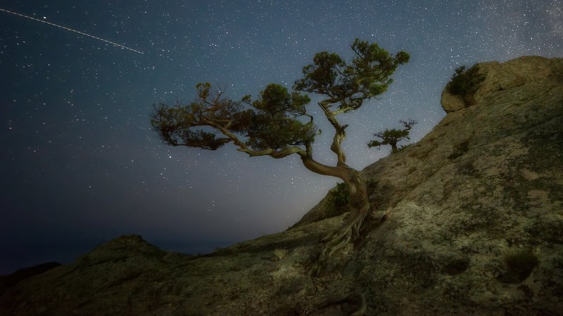 НОЧЬ НА пике КОСМОСphoto preview