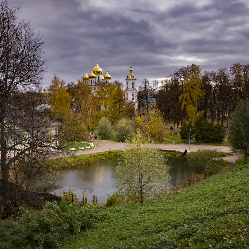 дмитров, храм, осень, тучи, подмосковье Хмурый Дмитровский день!photo preview