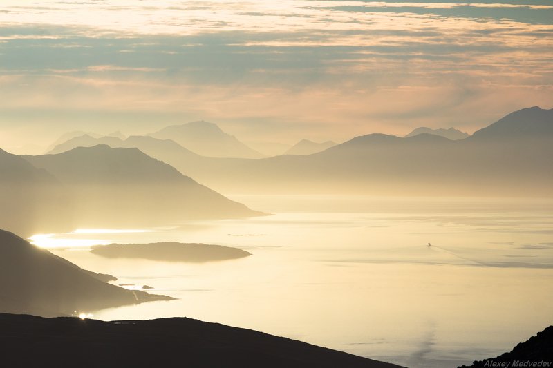 Тромсе, Норвегия, пляж, море, серер, острова, скалы, панорама, norway, tromso Утренний заливphoto preview