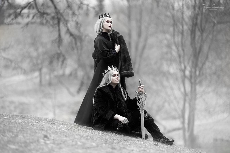 Черное королевство, короли, блонины, красивые модели, черное, белое, сказочная фотосессия, волшебство  Темное королевствоphoto preview