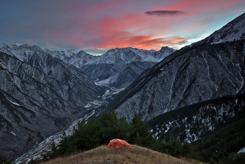 горы, кавказ, осетия, закат, пейзаж, туризм Ночевка над долиной Урухаphoto preview