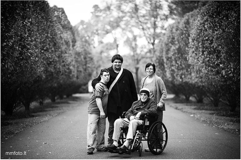 Van Etten Family at James A. McFaul Environmental Centerphoto preview