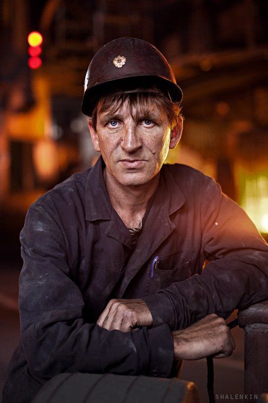 factory workerphoto preview