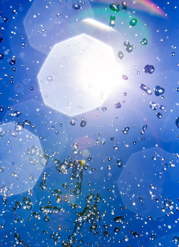 Дождь с ясного небаphoto preview