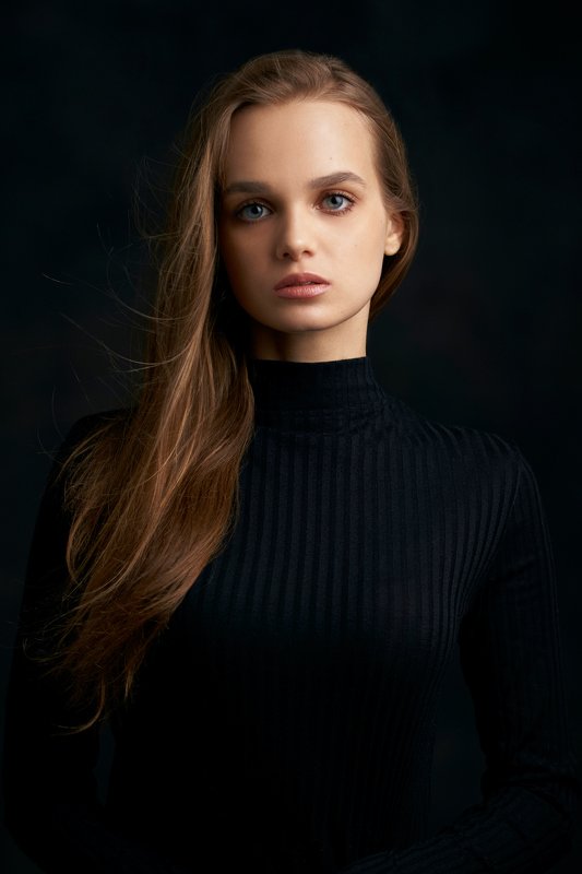 portrait, girl, lowkey, black, beautiful, pretty, eyes, lips, портрет, девушка Кристинаphoto preview