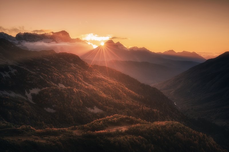 закат, горы, солнце, кардывач, агепста, кавказ, пейзаж Лучи уходящего летаphoto preview