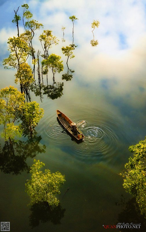 quanphoto, landscape, nature, morning, lake, fishing, boat, fisherman, trees, reflections, plateau, highland, vietnam Morning Lakephoto preview