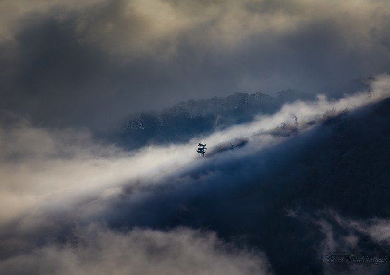 крым,горы,облака,осень,зима,россия,пейзаж,фототур,приррода,айпетри Однаphoto preview
