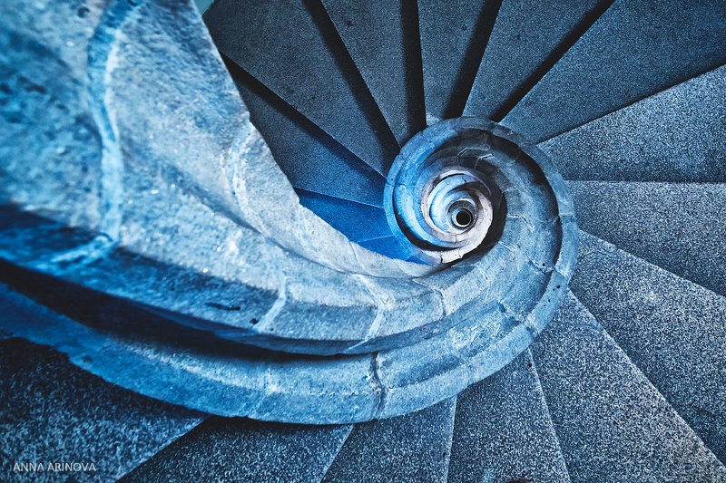 Винтовая лестницаphoto preview