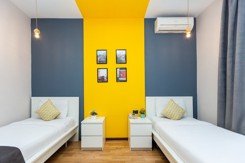 Yellow and Grayphoto preview