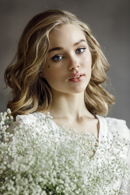 портрет девушка  Дашаphoto preview