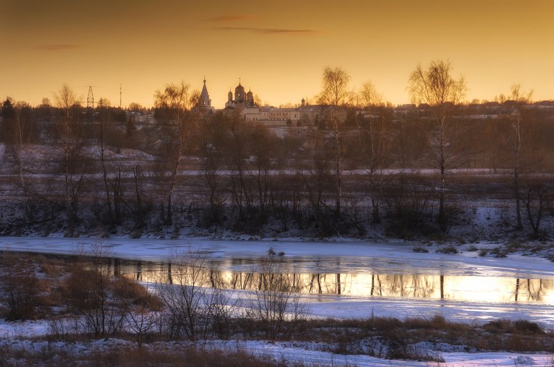 река, природа, православие, подмосковье, пейзаж, монастырь, можайск В сумерках закатаphoto preview