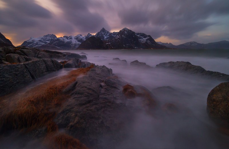 Rocky shores of the North. фото превью