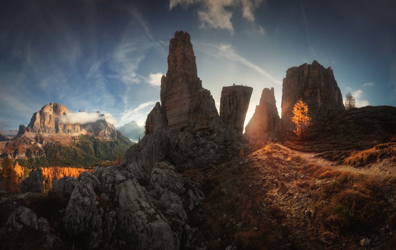 Cinque Torri Чинкве-Торри Доломиты Италия Рассвет на Чинкве-Торриphoto preview