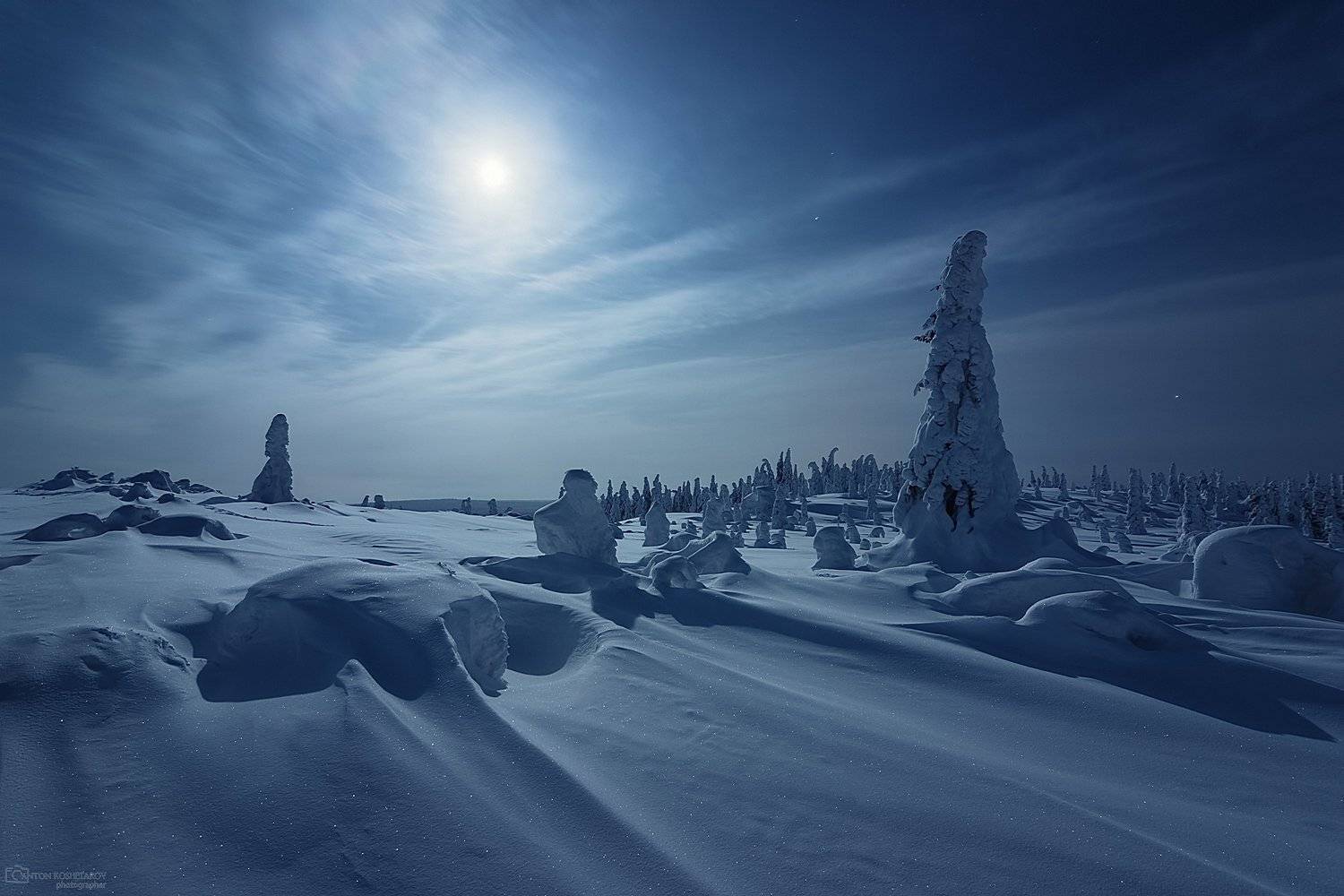 Лунный пейзаж. Автор: Антон Кошетаров , Антон Кошетаров