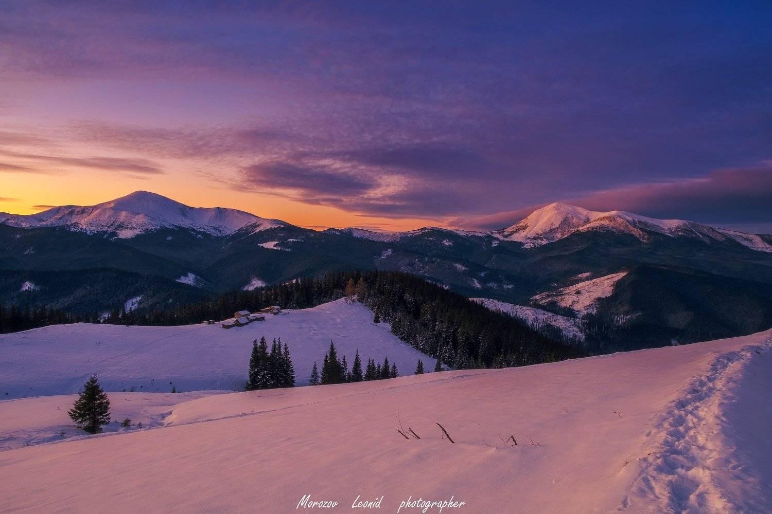 Вид з Кукула на Петрос - Говерла. Автор: Леонид Морозов #nature, #туман, #лес, #oсень, #украина, #карпаты, #пейзаж, #закат, #туман, #солнце, #свет, #mountain range, #mountains, #туризм, #лес, #nature, #природа,, Леонид Морозов