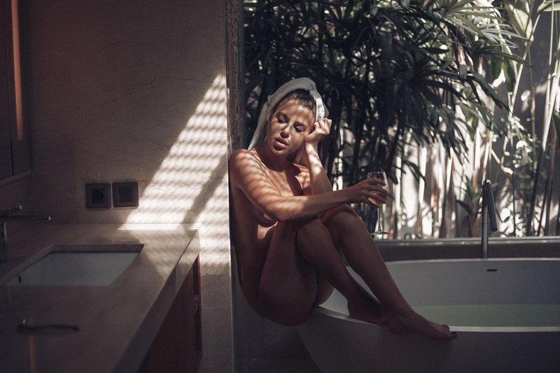 Загрустила photo preview