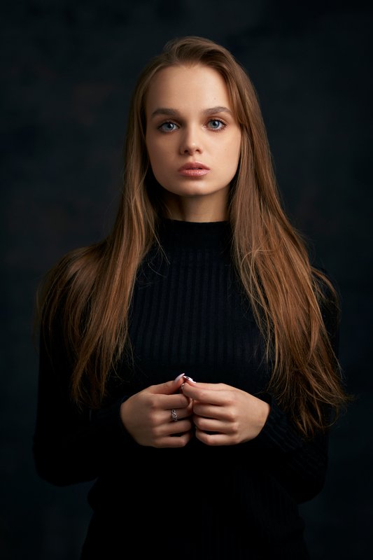 portrait, girl, lowkey, black, beautiful, pretty, eyes, lips, портрет, девушка, blue eyes Kristinaphoto preview