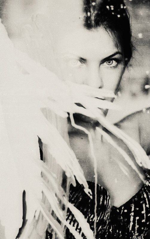 портрет, ч/б, девушка, краска, молоко Milkphoto preview