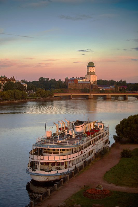 город, утро, лето, залив, крепость, корабль Теплое утроphoto preview