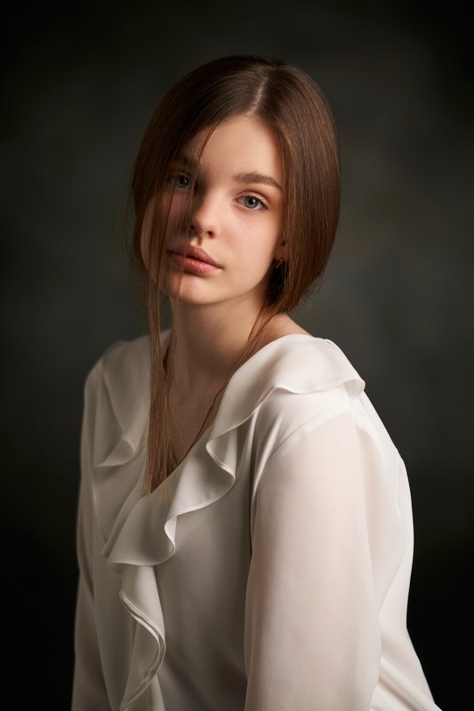 portrait, girl, lowkey, black, beautiful, pretty, eyes, lips, портрет, девушка, blue eyes Алисаphoto preview