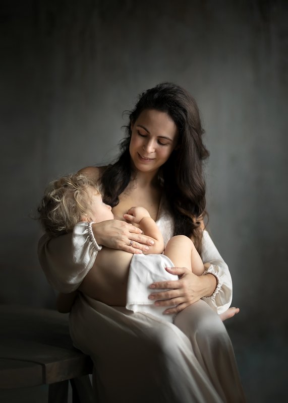 материнство. мать. младенец. любовь. Мать и дитяphoto preview