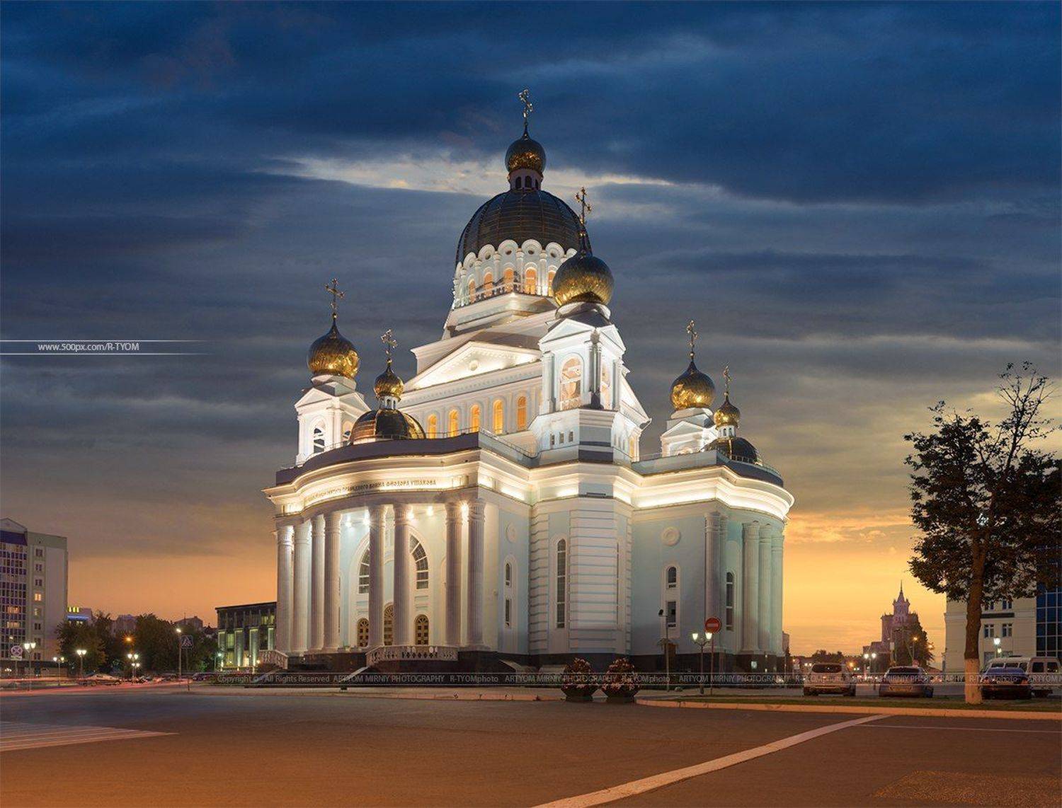 саранск, россия, артем мирный, собор, храм, церковь, artyom mirniy, кафедральный, святой воин феодор ушаков, мордовия, saransk, mordovia, небо, свет, площадь, capriccio, veduta, photoartist, ведута, каприччио, фотохудожник, Артём Мирный