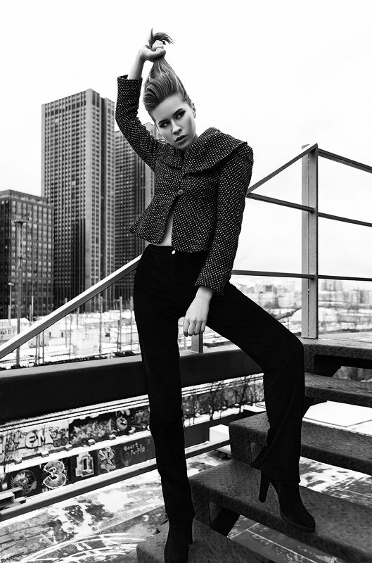 fashion model street Vogue Inspiredphoto preview