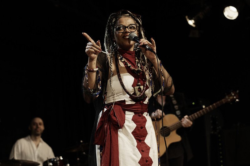 мина агосси, дом, айги, 4\'33\