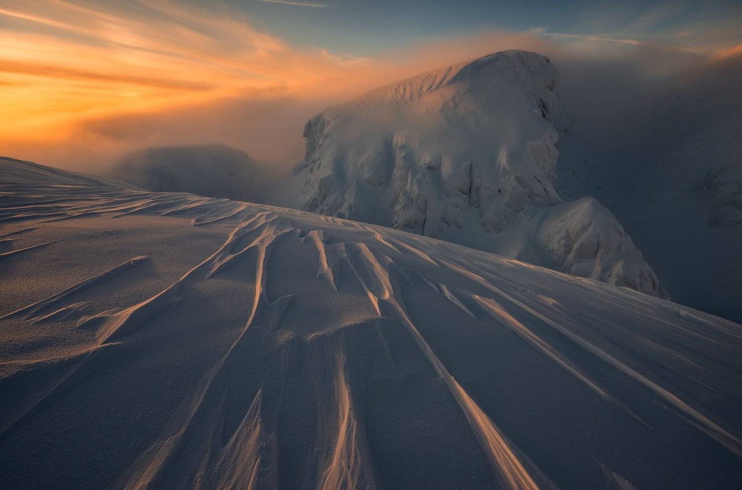 Ущелье скальное. Автор: Виталий Истомин пейзаж,хибины,россия,закат,солнце,свет,горы,кольский,север, Виталий Истомин