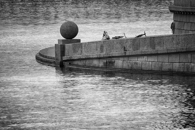 На краю...photo preview