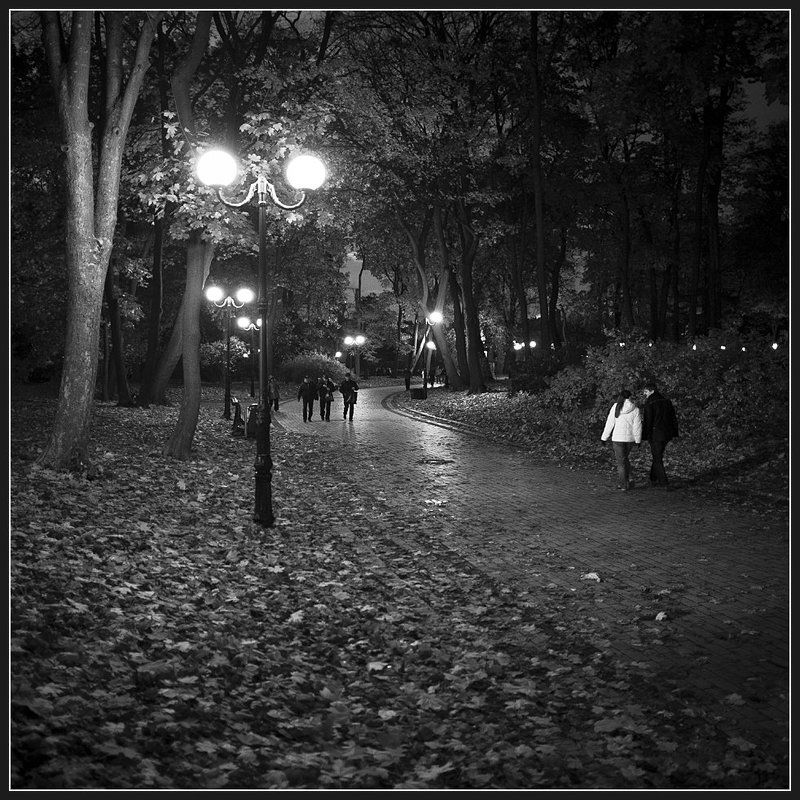 Мариинский парк... Вечер...photo preview