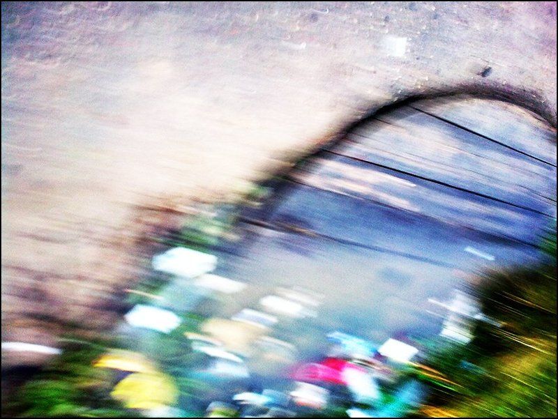 я смотрю в темнотуphoto preview