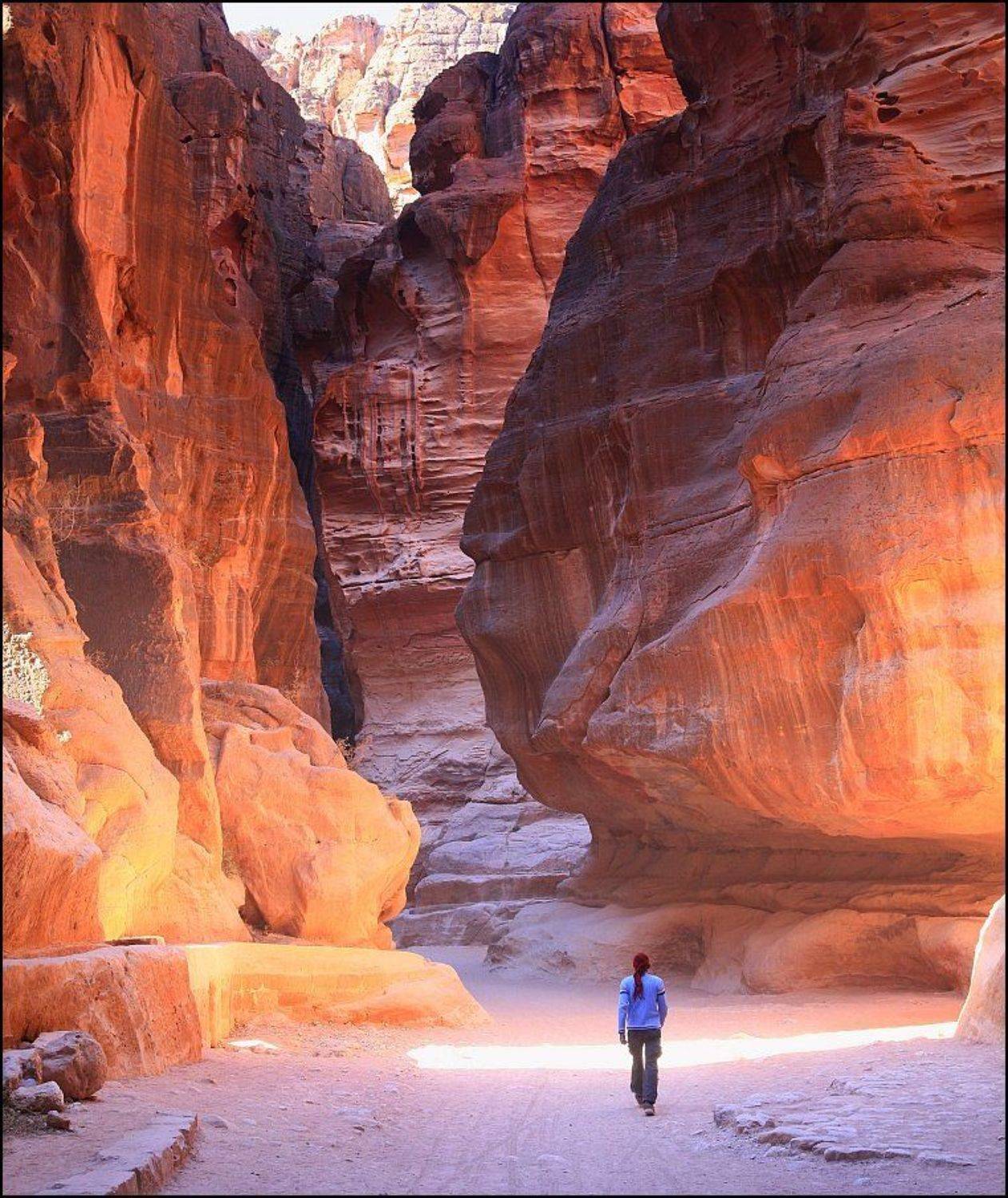 Янтарные горы. Автор: Олег Потехин , Олег Потехин