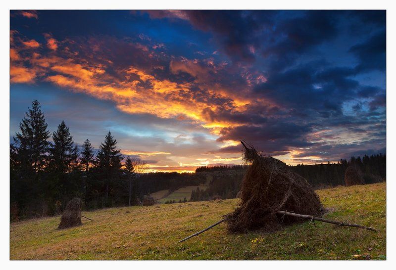 карпаты НАЧИНАЕТСЯ ДЕНЬphoto preview