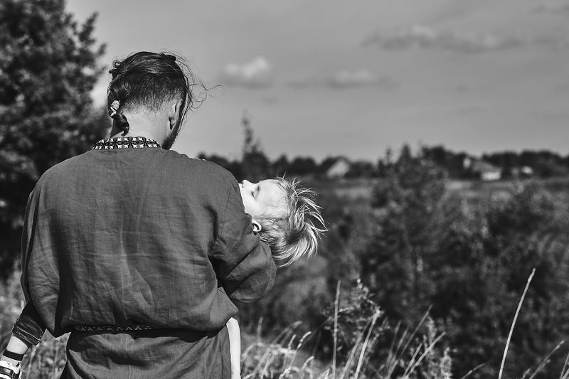 папа, семья, сон, природа С папой как за каменной стенойphoto preview