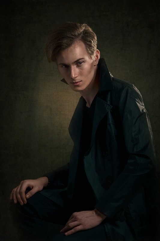 мужской_портрет портрет камерный_портрет студийная_съёмка Александр П.photo preview