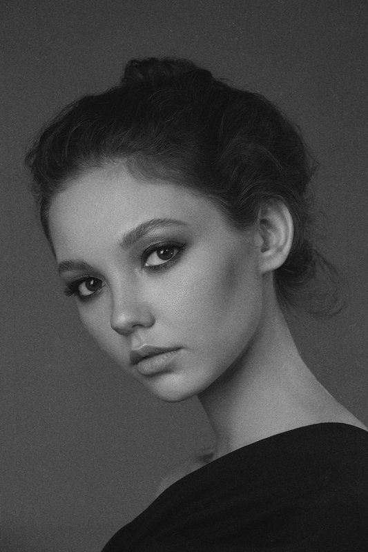портрет,девушка,черно-белое, чб фото, красота, Виолаphoto preview
