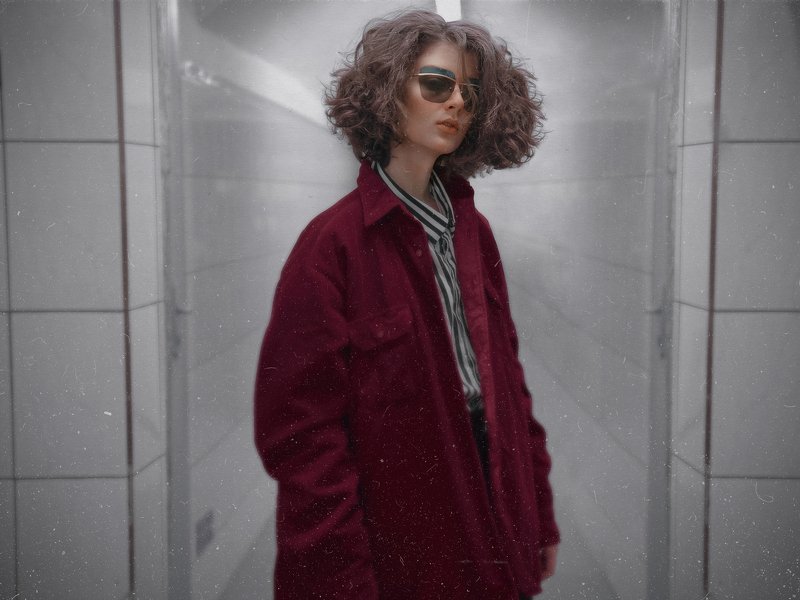 Стиль, мода, метро, люди, портрет, транспорт, вагон, девушка, спб photo preview