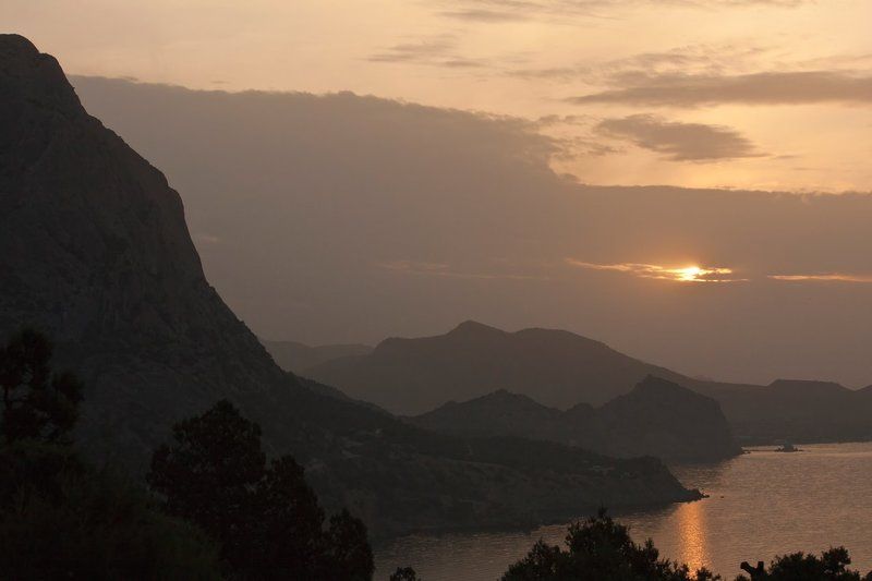 крым, веселое, веселовская_бухта, скала_топор, караул-оба, новый_свет, царский_пляж, сокол, коба_кая, судак, генуэзская_крепость По дороге в Новый Светphoto preview